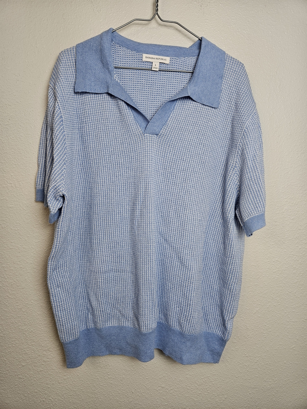 Banana Republic Sky Blue Short-Sleeve V-Neck Polo Shirt Size L